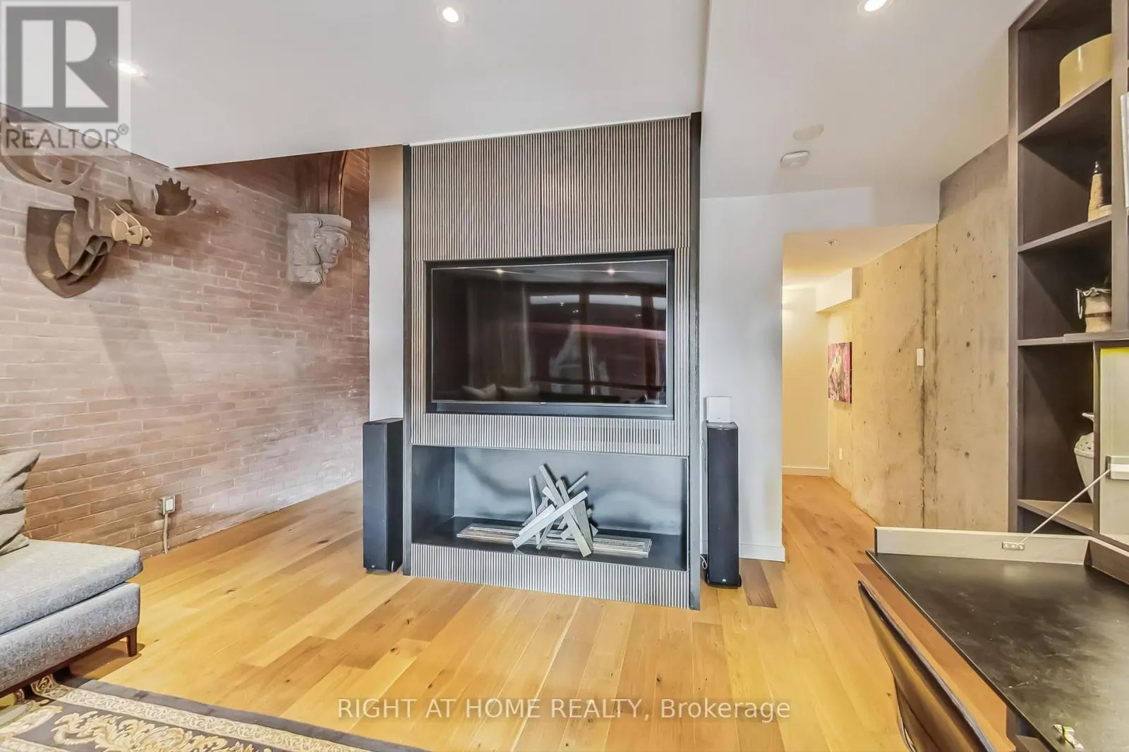 10 - 40 WESTMORELAND AVENUE, #10