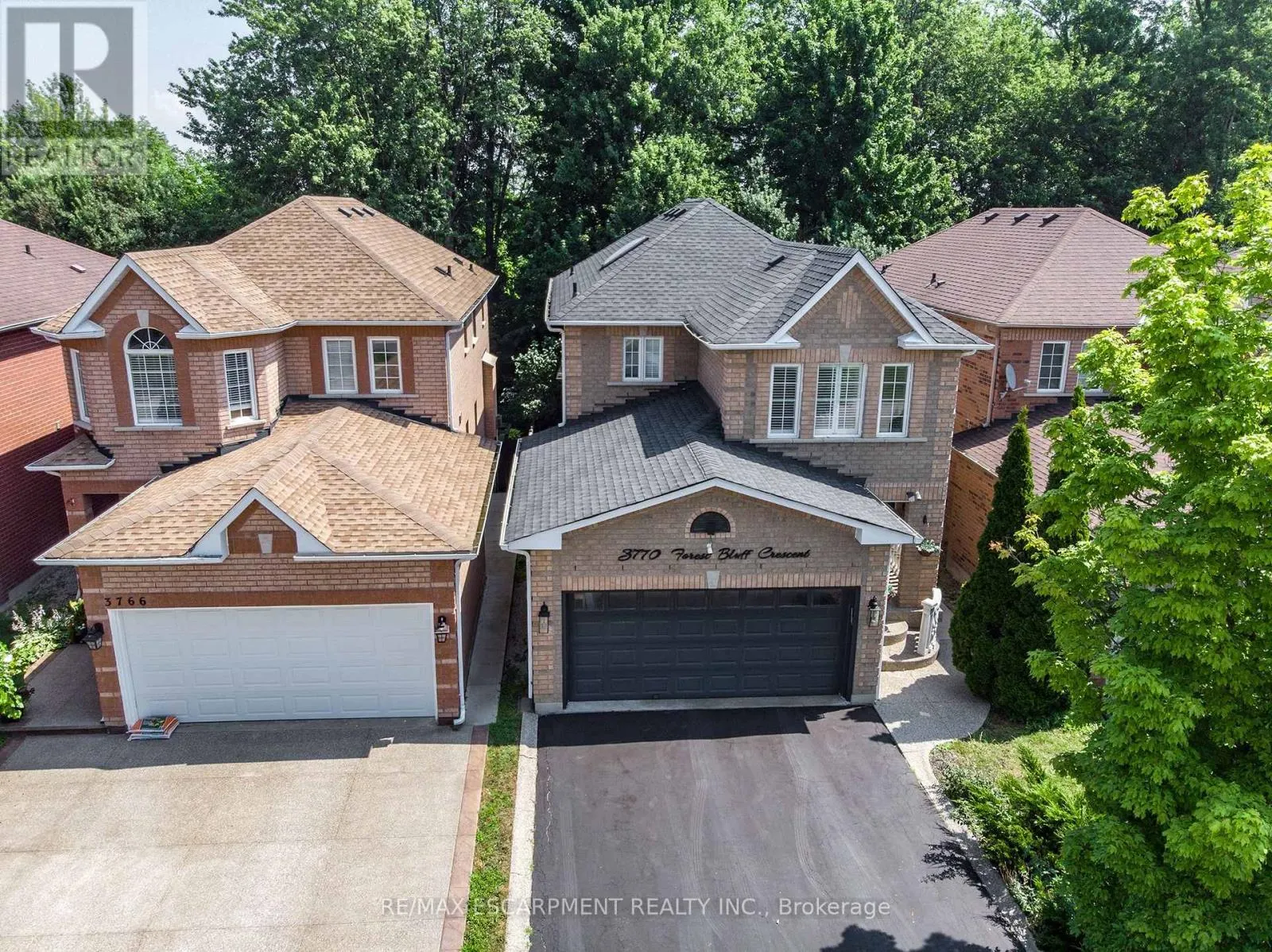 3770 FOREST BLUFF CRESCENT