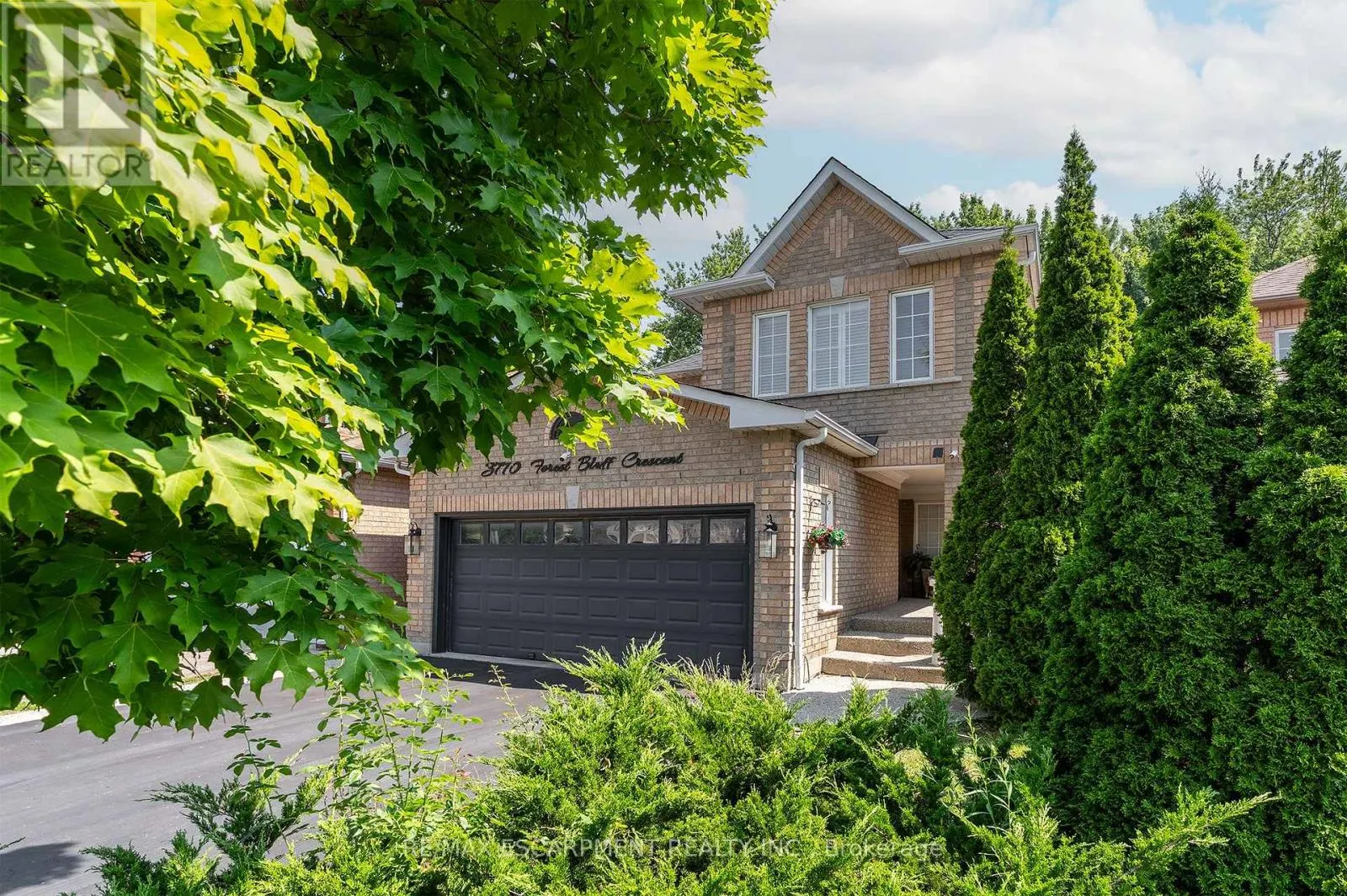 3770 FOREST BLUFF CRESCENT