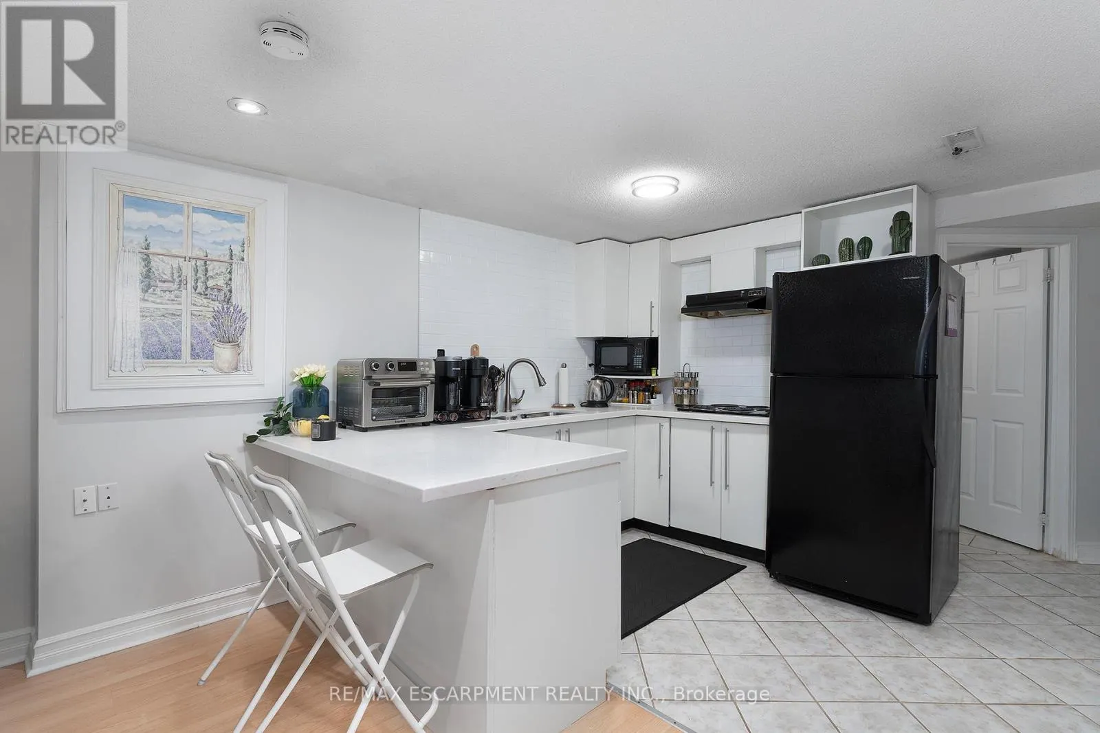 3770 FOREST BLUFF CRESCENT