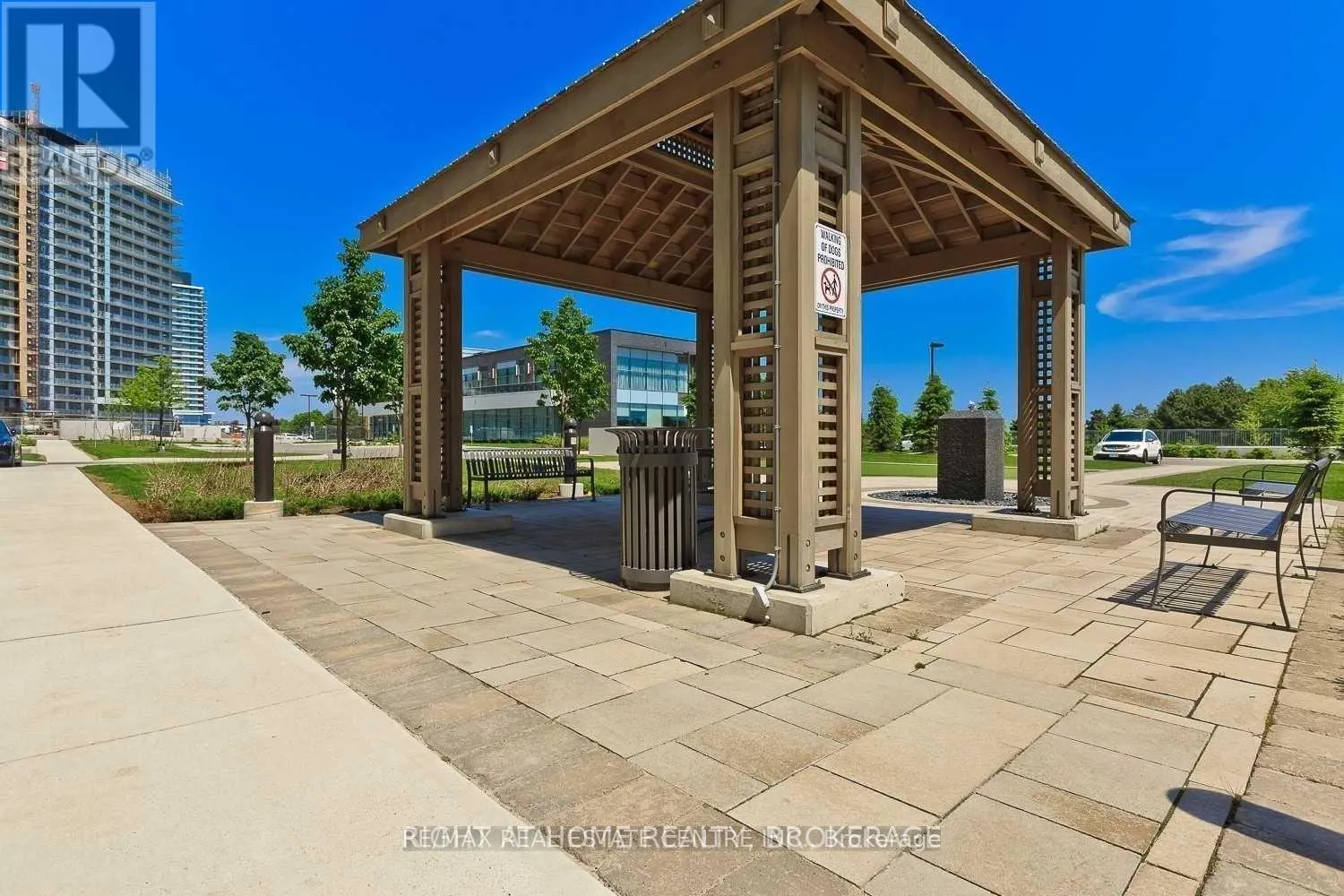 1009 - 4655 GLEN ERIN DRIVE