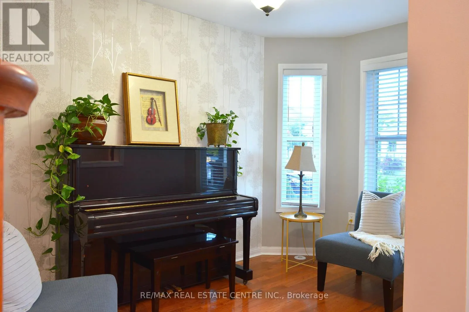 882 MCEWAN DRIVE