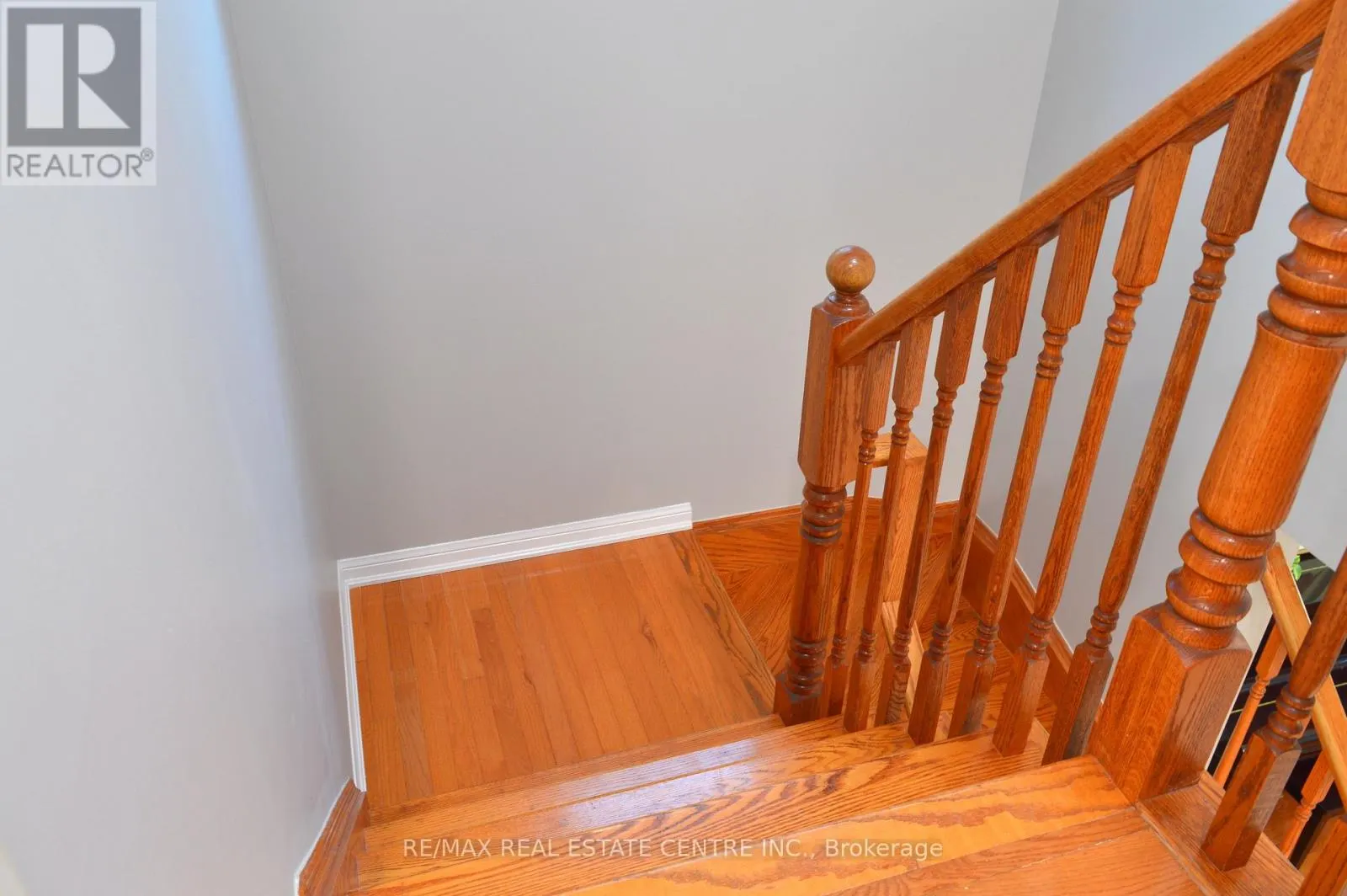 882 MCEWAN DRIVE