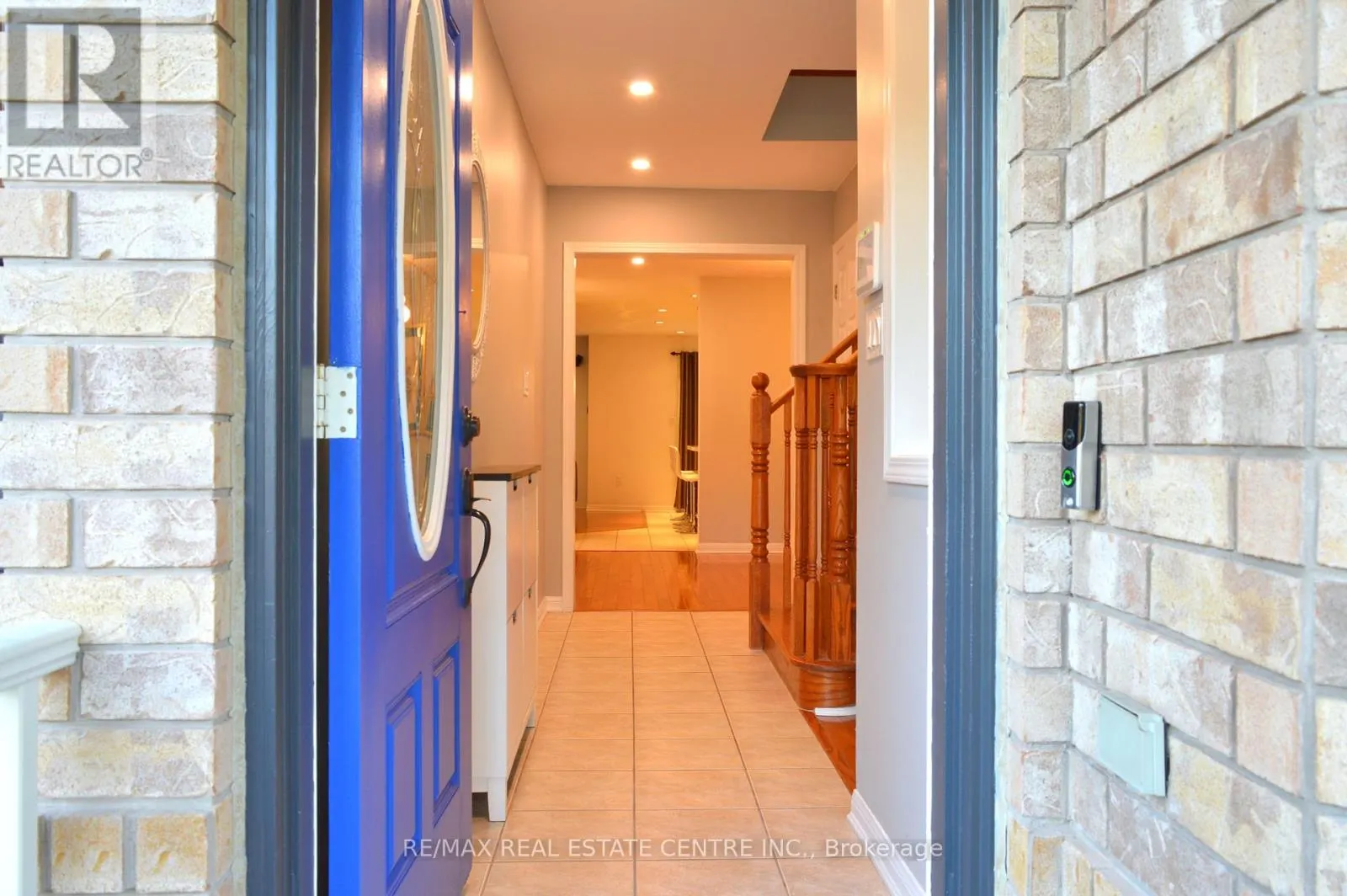 882 MCEWAN DRIVE