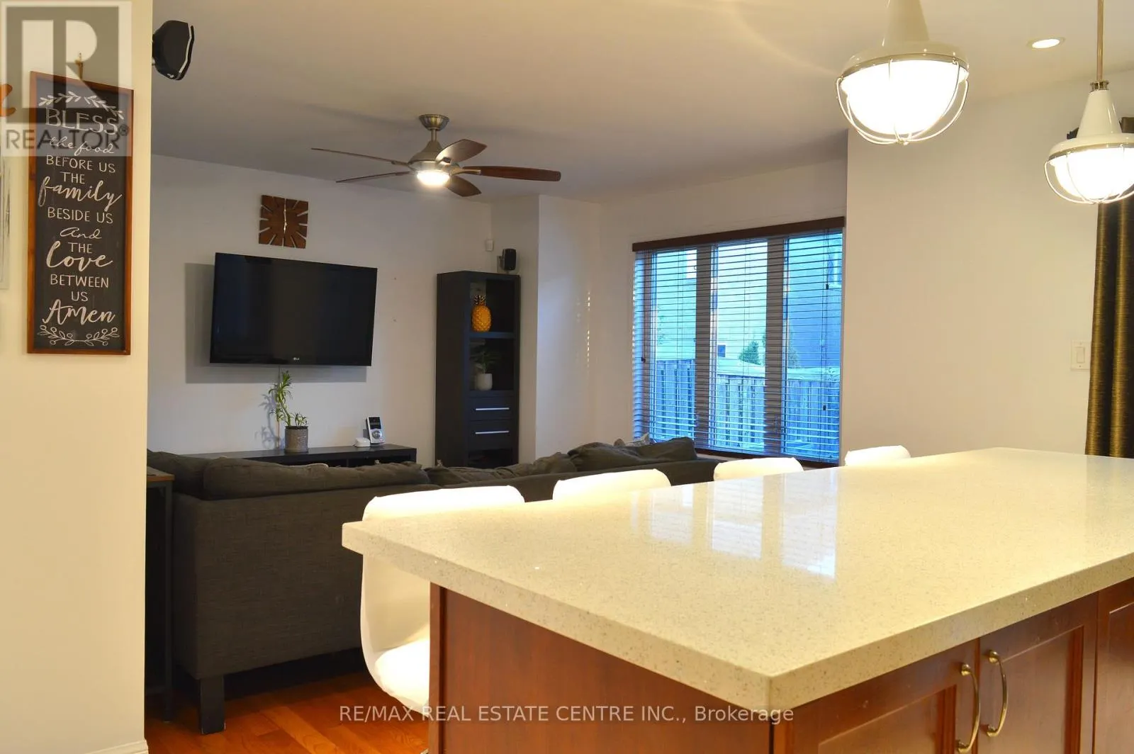 882 MCEWAN DRIVE