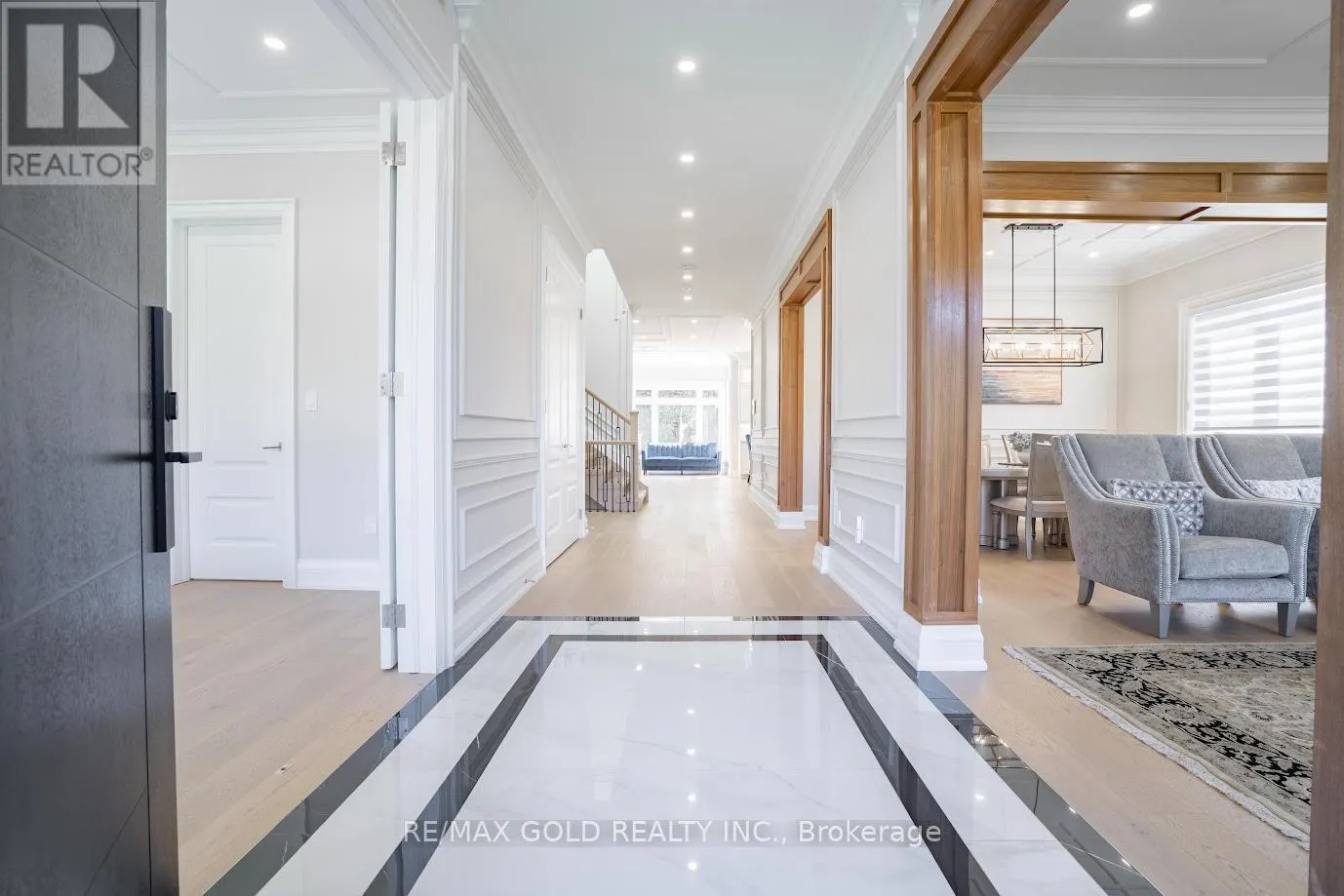 19 MALDAVER AVENUE