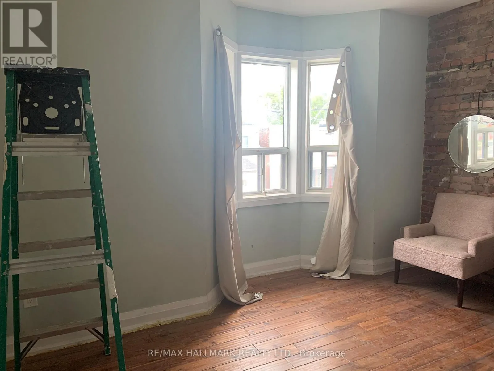 295 OLD WESTON ROAD