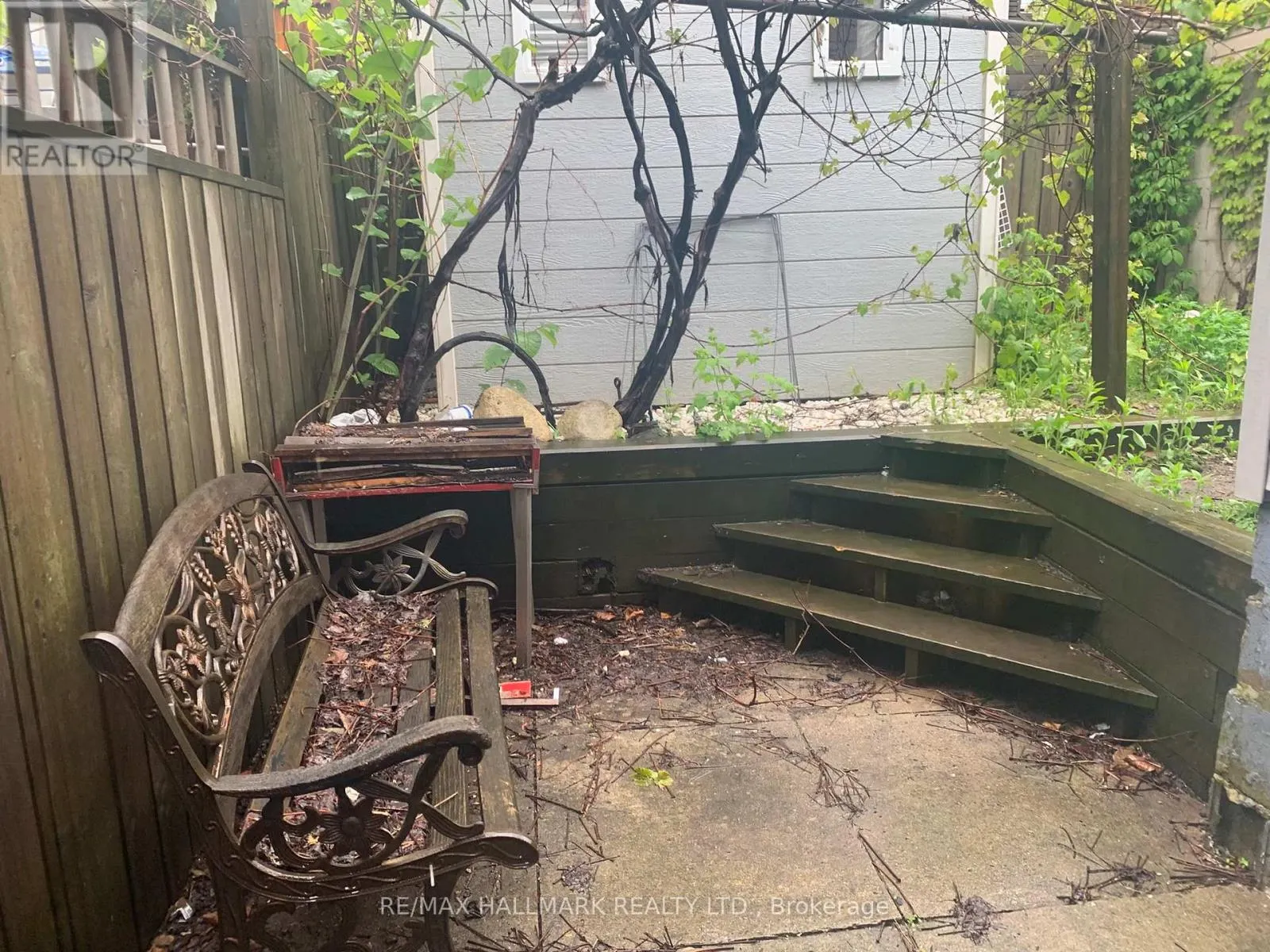295 OLD WESTON ROAD