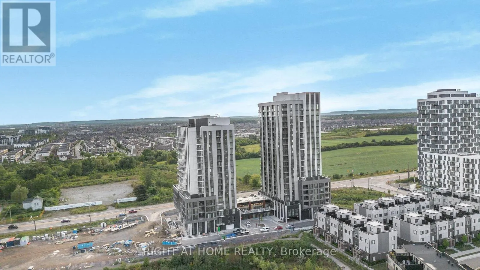 609 - 3079 TRAFALGAR ROAD