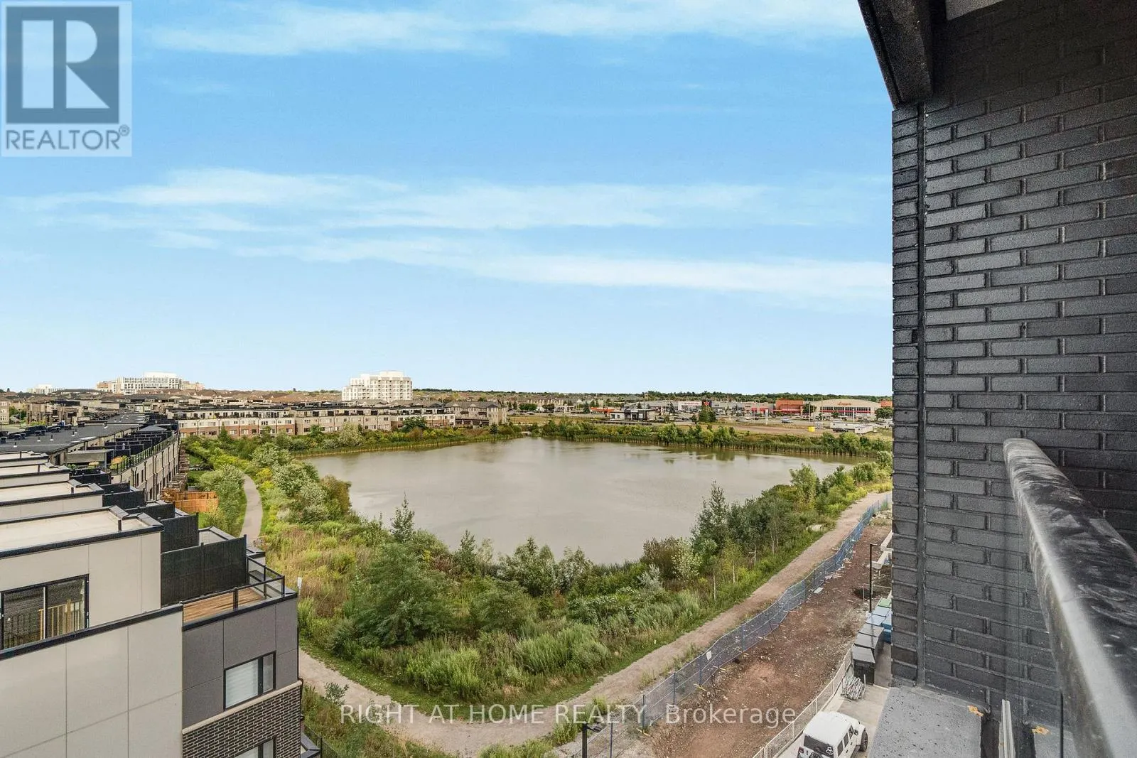 609 - 3079 TRAFALGAR ROAD