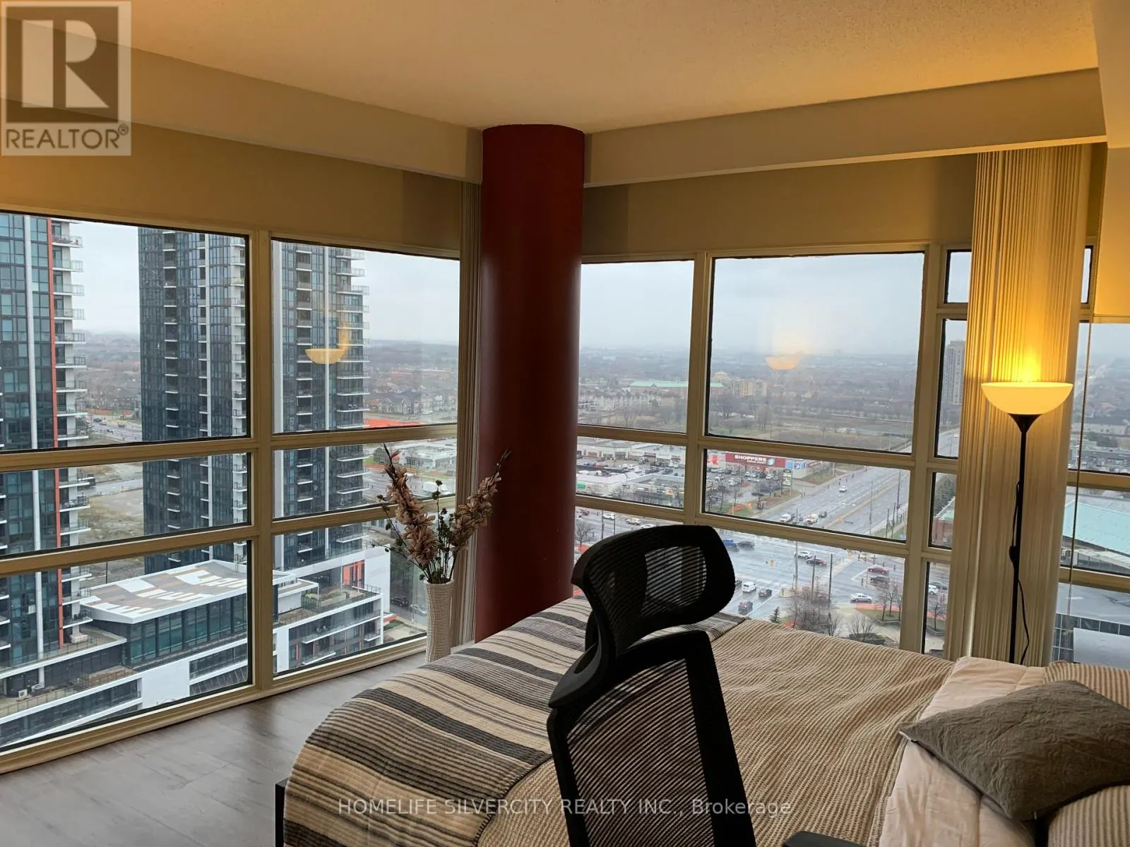 2201 - 50 EGLINTON AVENUE W