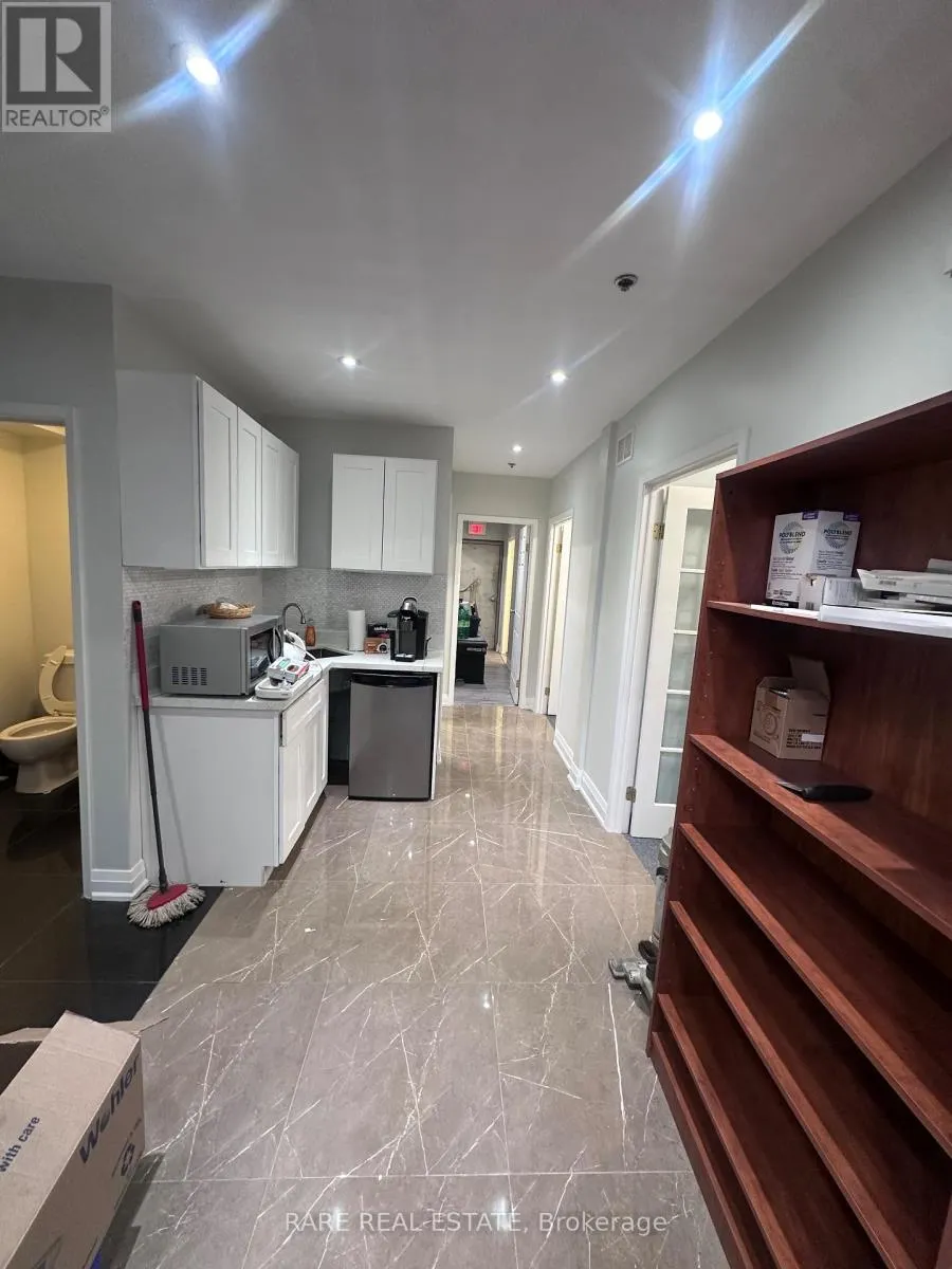 14 - 800 PETROLIA ROAD