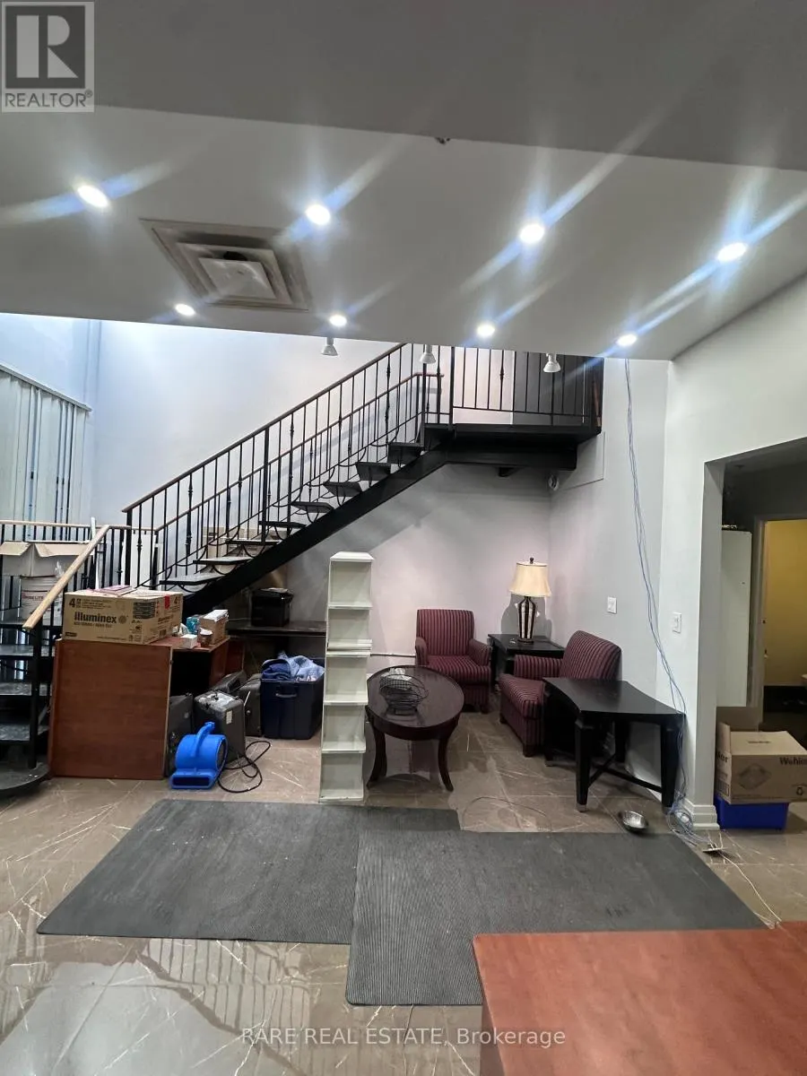 14 - 800 PETROLIA ROAD