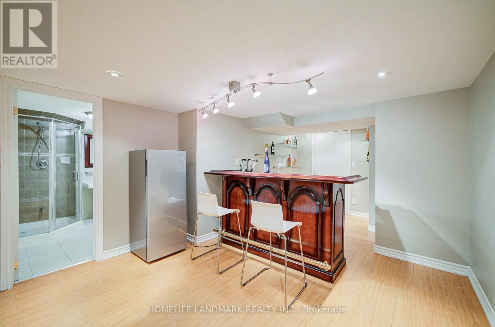 1388 PINERY CRESCENT