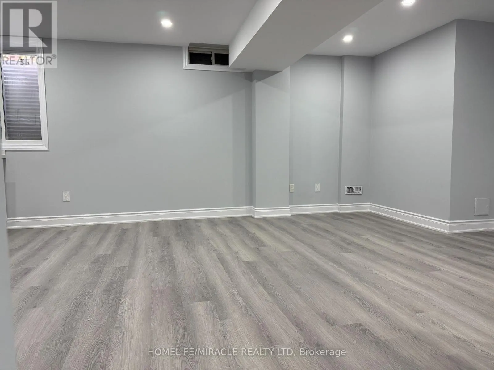 31 FLURRY CIRCLE