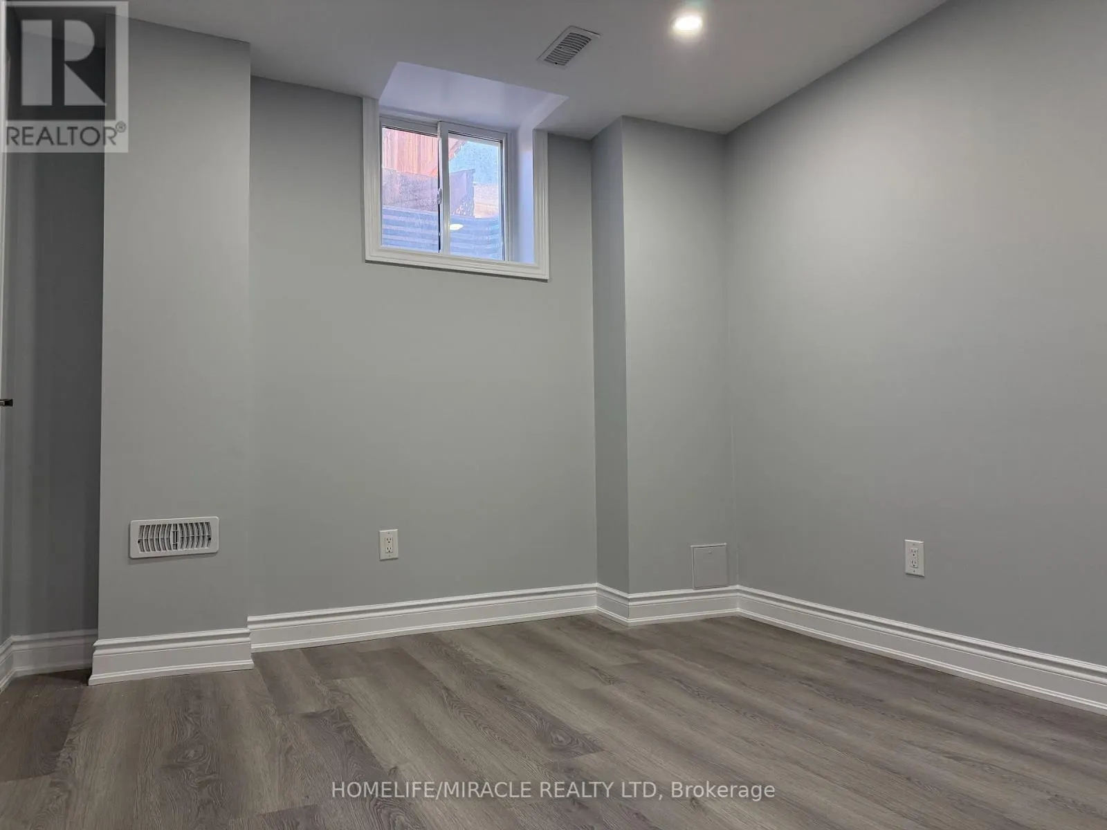 31 FLURRY CIRCLE