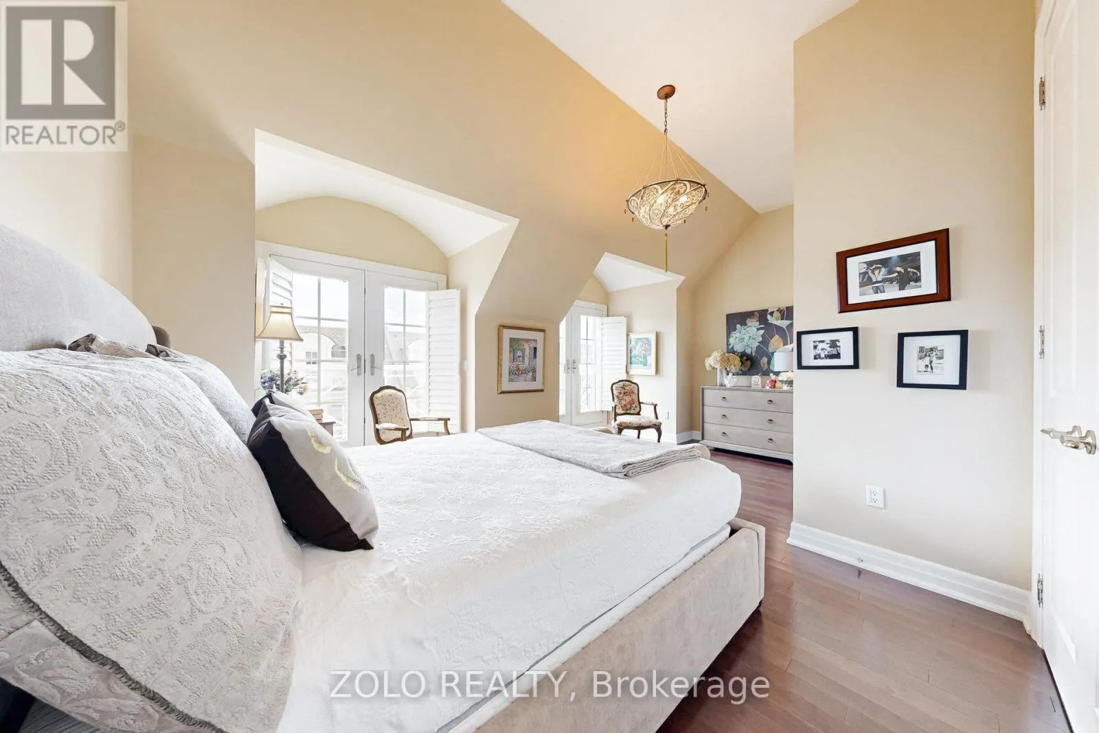 2372 MARINE DRIVE
