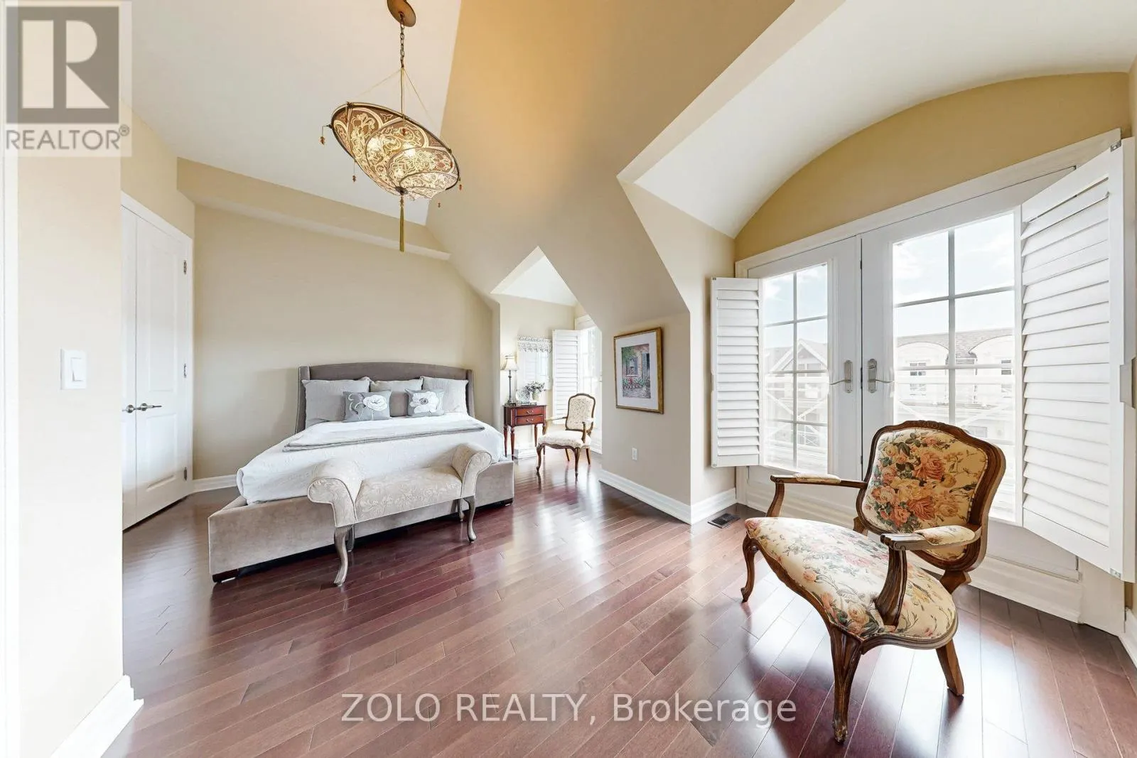 2372 MARINE DRIVE