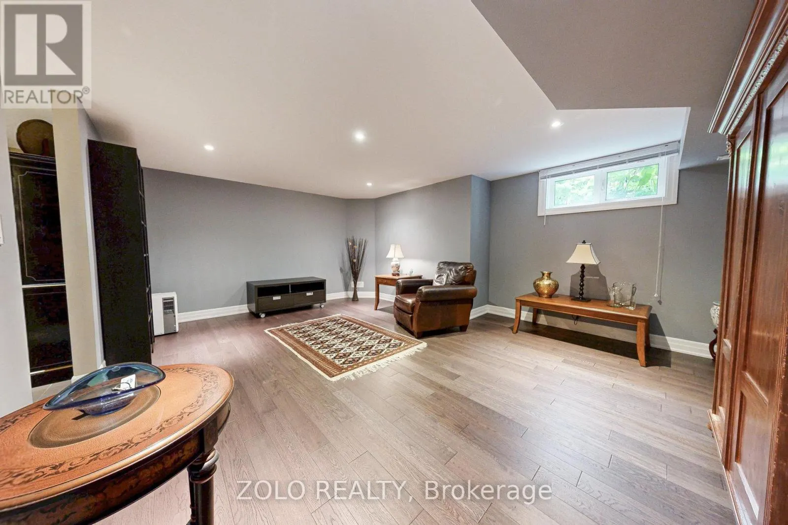 2372 MARINE DRIVE