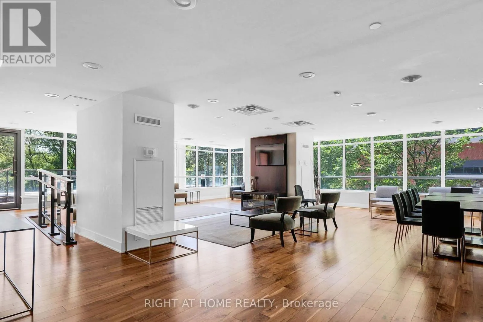 3106 - 2220 LAKESHORE BOULEVARD W