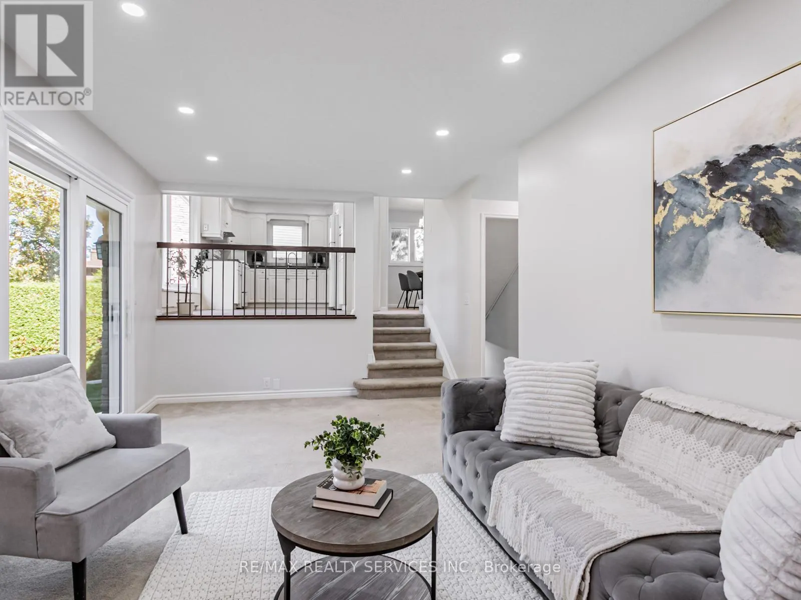 16 MARCHMOUNT CRESCENT