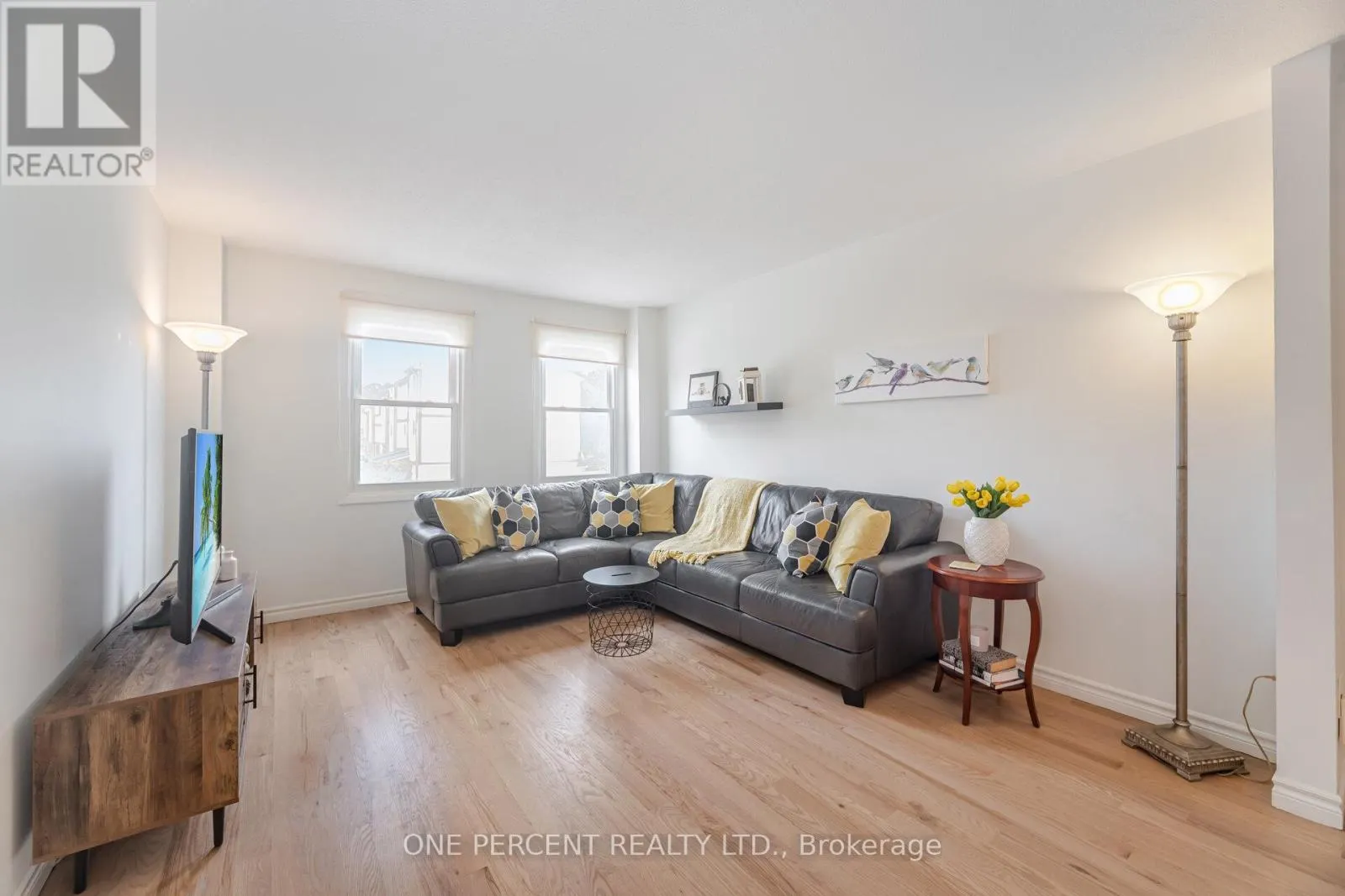 13 - 7340 COPENHAGEN ROAD