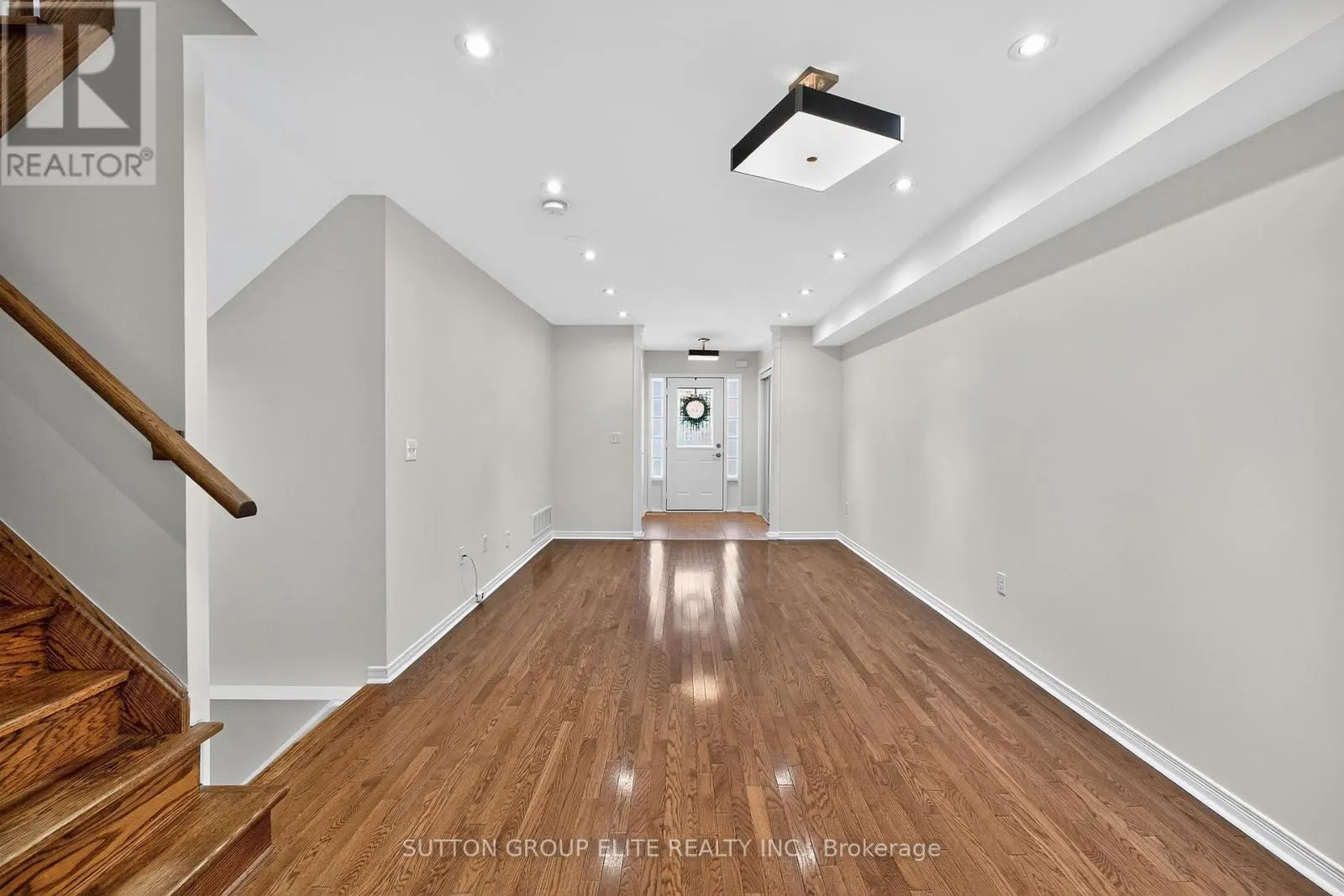 357 BUSSEL CRESCENT