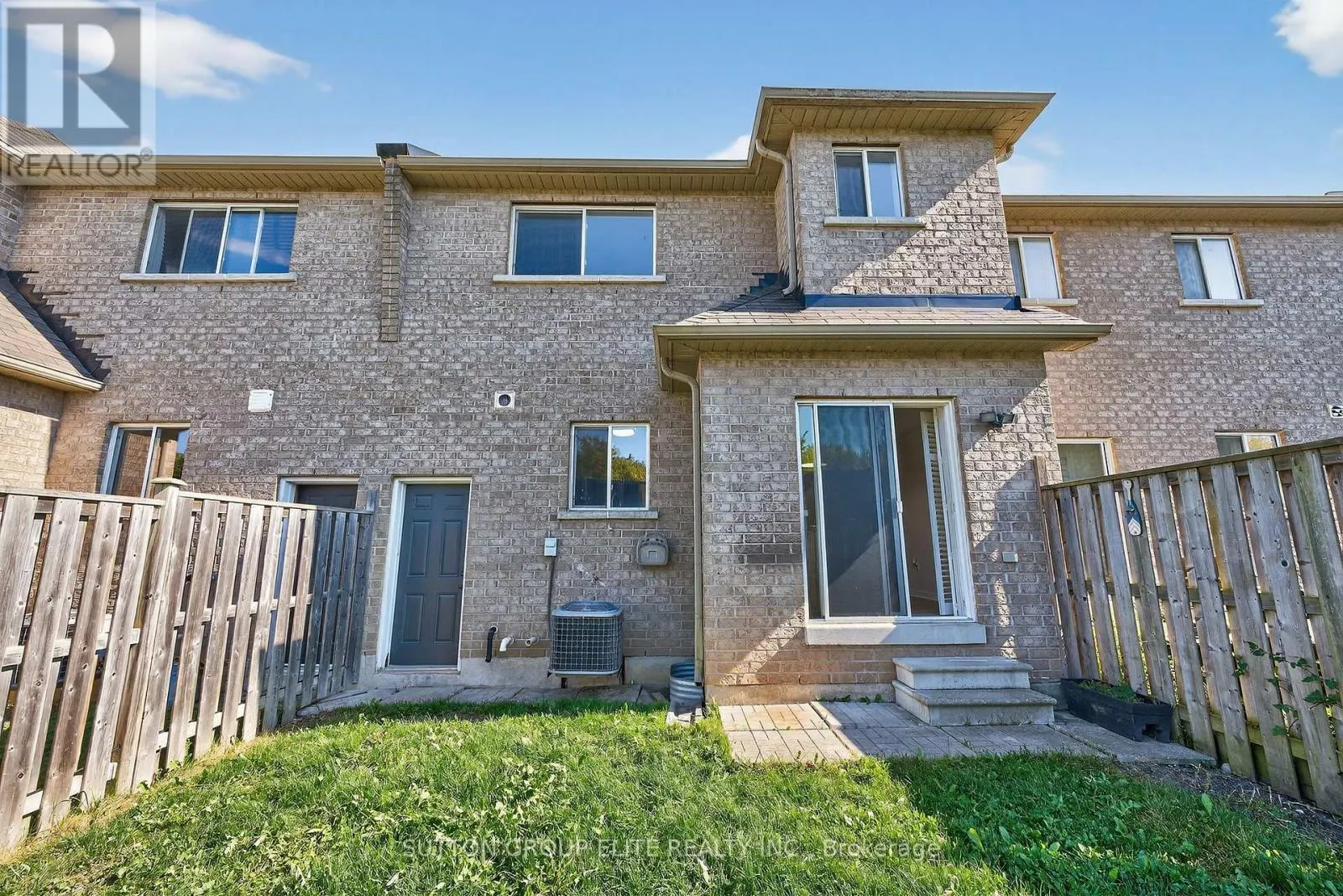 357 BUSSEL CRESCENT