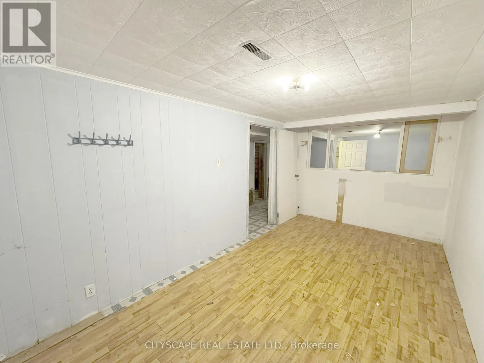 2368 GARETH ROAD