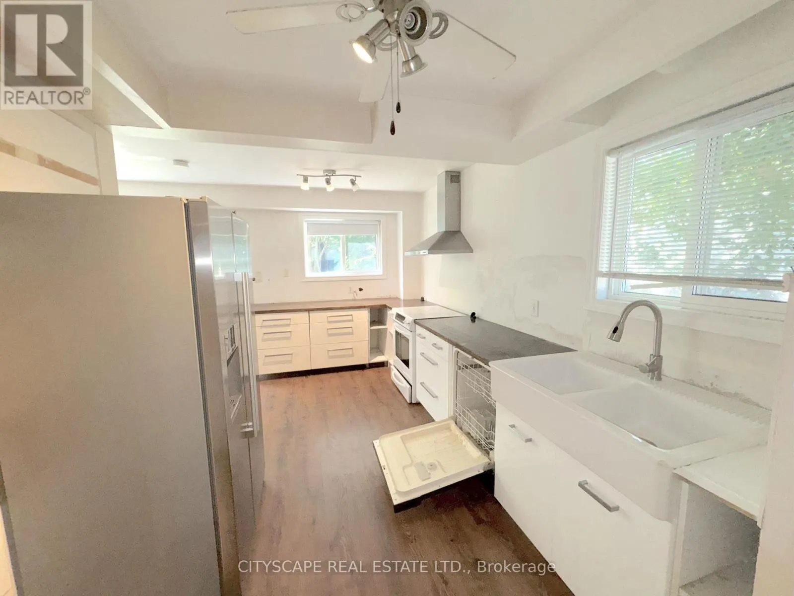 2368 GARETH ROAD