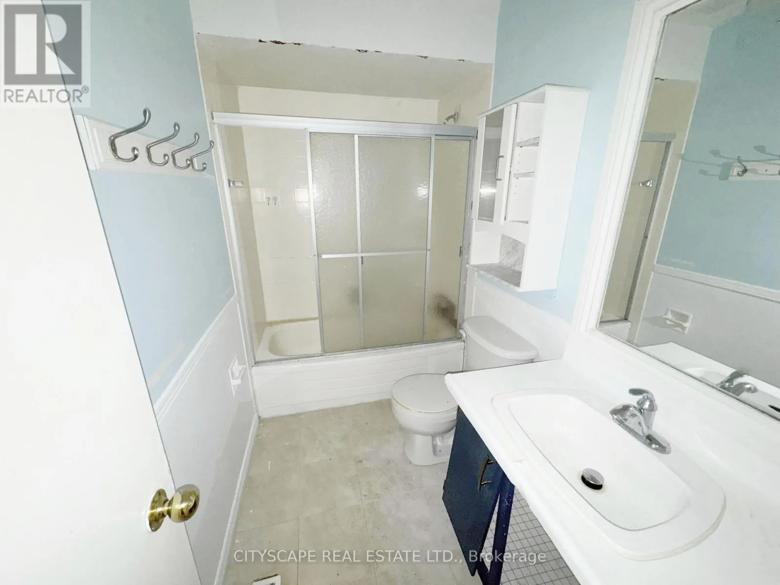 2368 GARETH ROAD