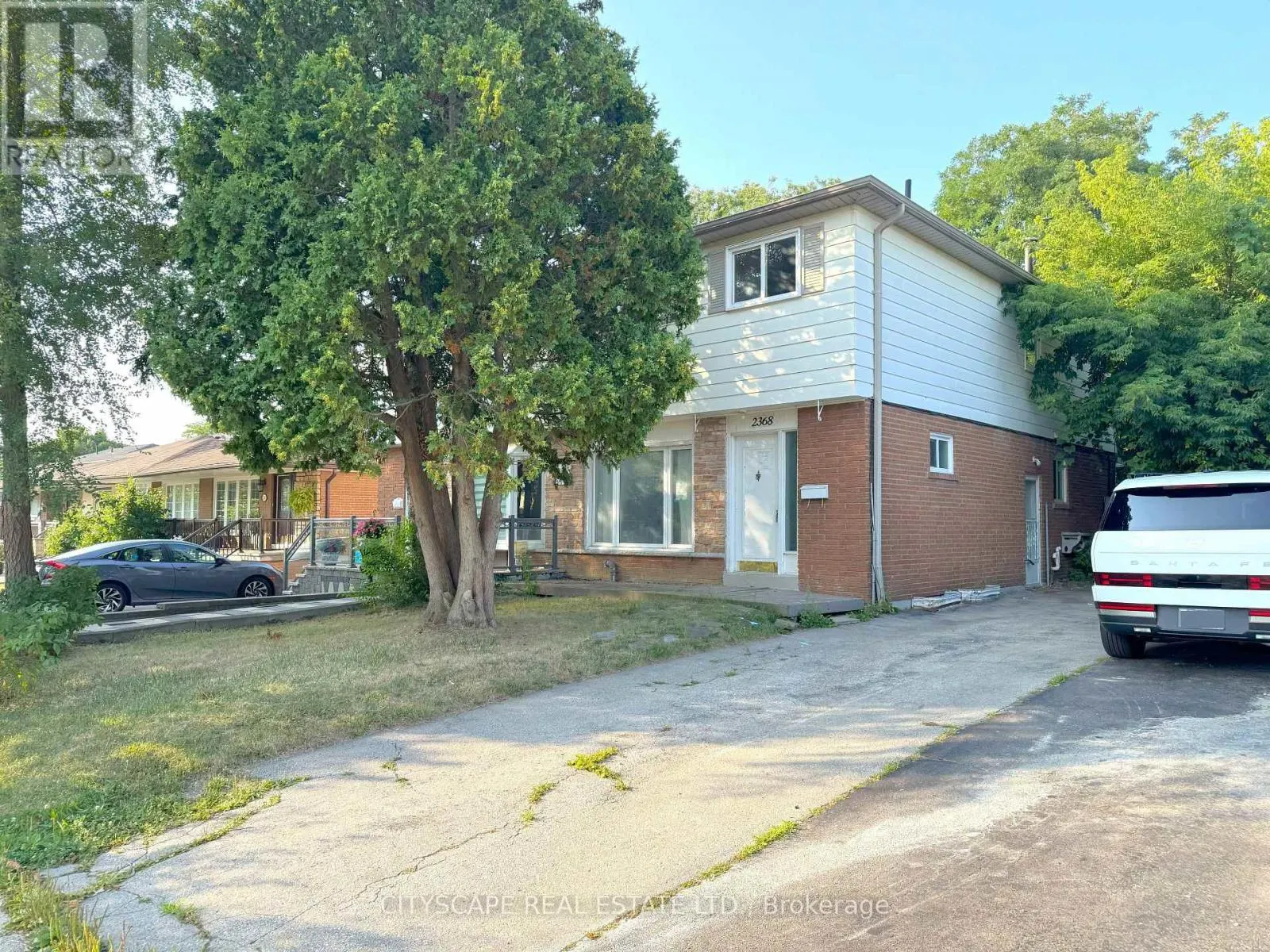 2368 GARETH ROAD