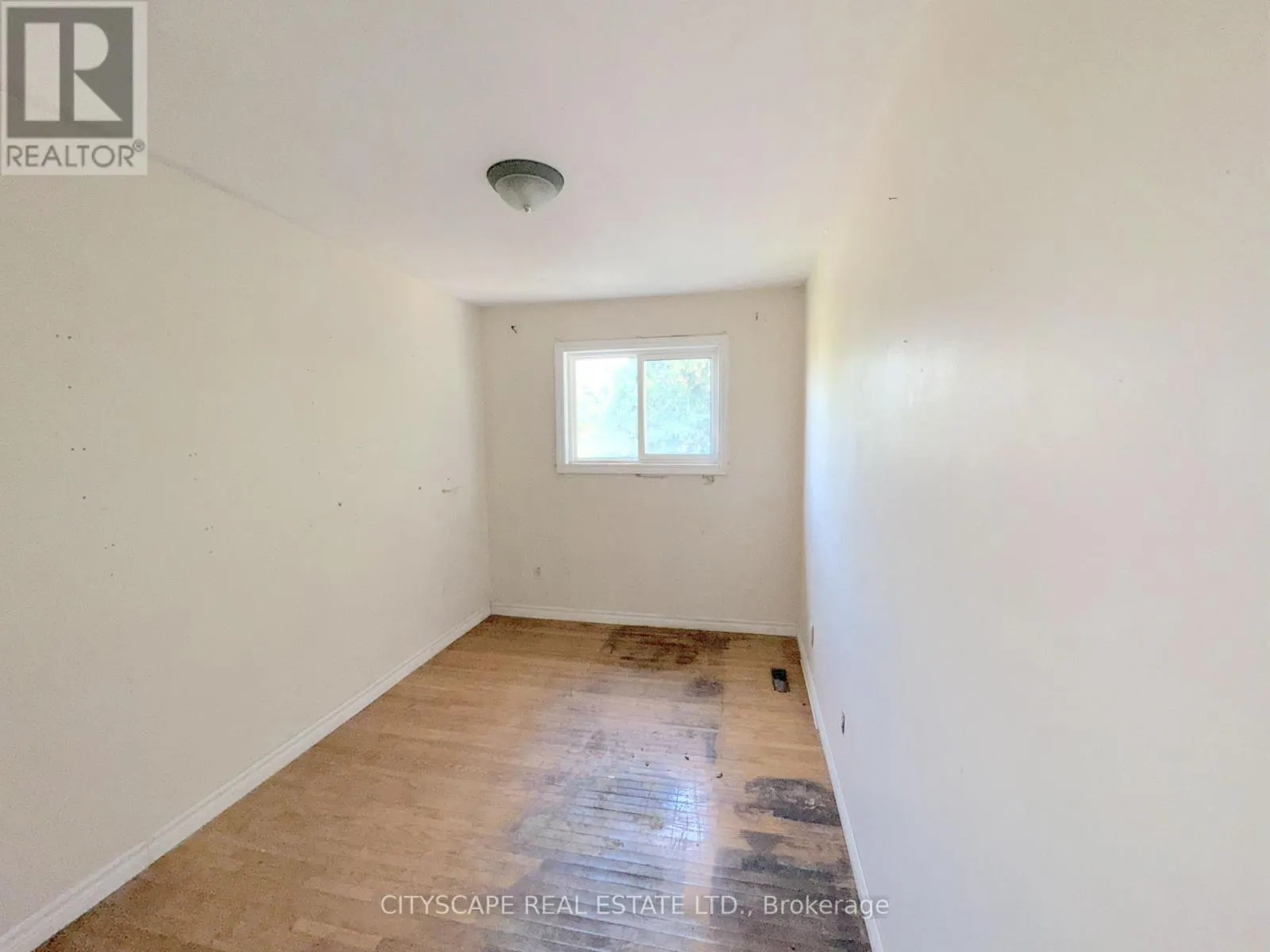 2368 GARETH ROAD