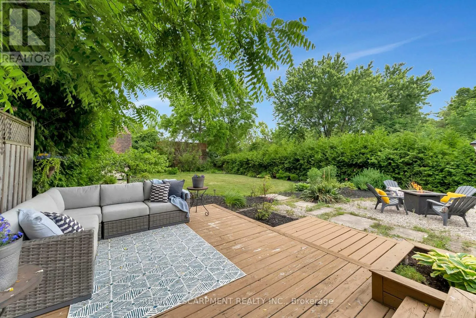 2387 GLENWOOD SCHOOL DRIVE