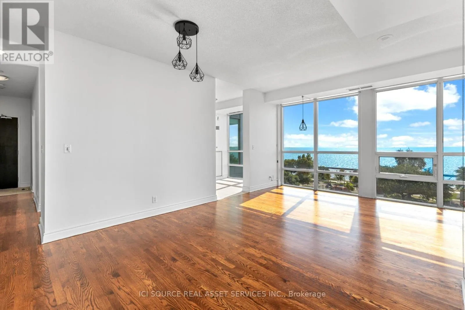 708 - 1910 LAKE SHORE BOULEVARD W