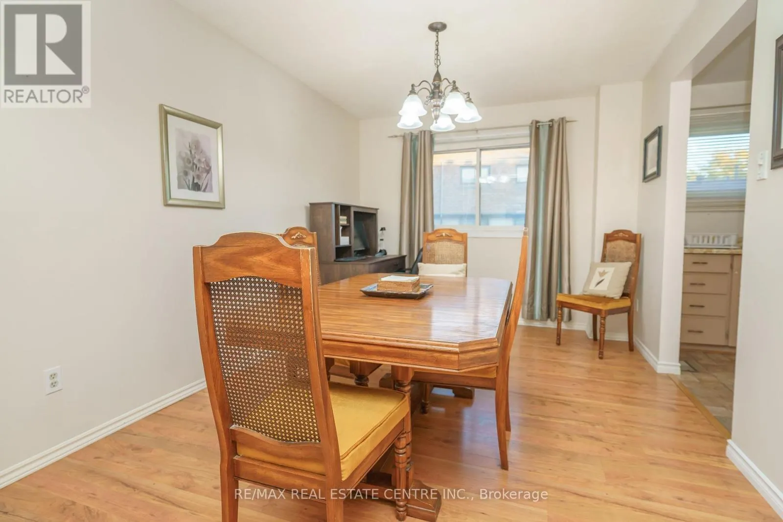 143 - 143 ASHTON CRESCENT