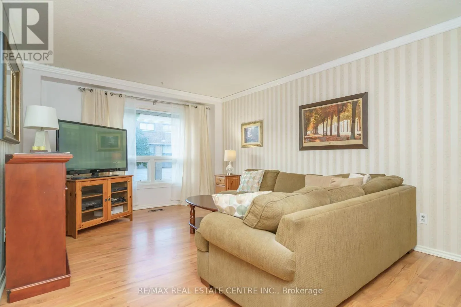 143 - 143 ASHTON CRESCENT