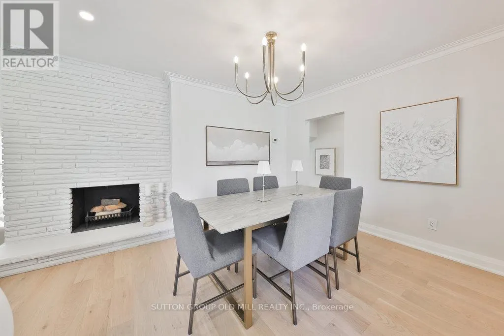 36 LAURELWOOD CRESCENT