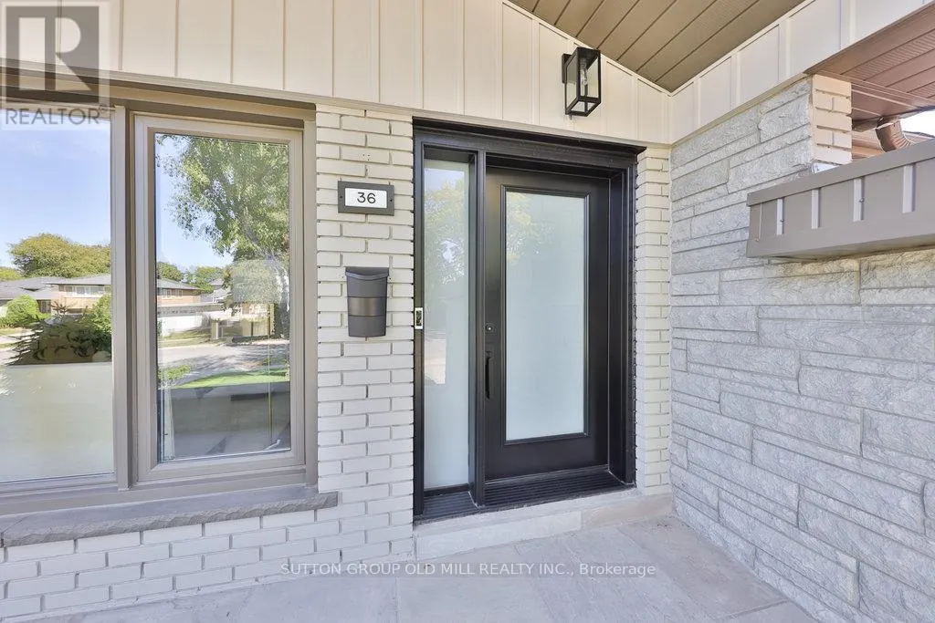 36 LAURELWOOD CRESCENT