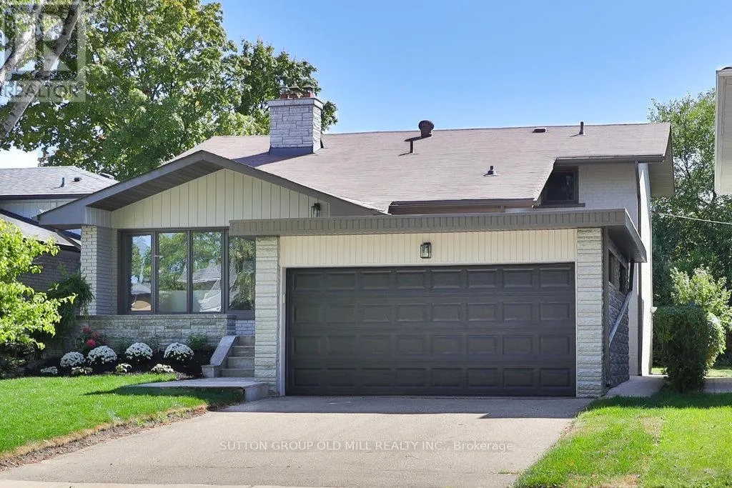 36 LAURELWOOD CRESCENT