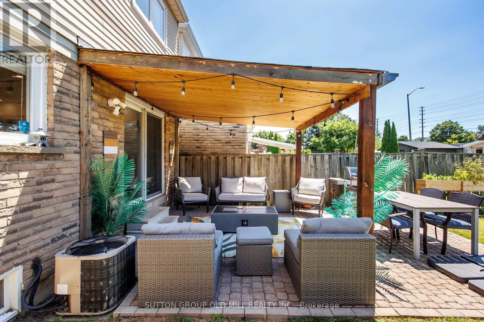 4336 LEE DRIVE