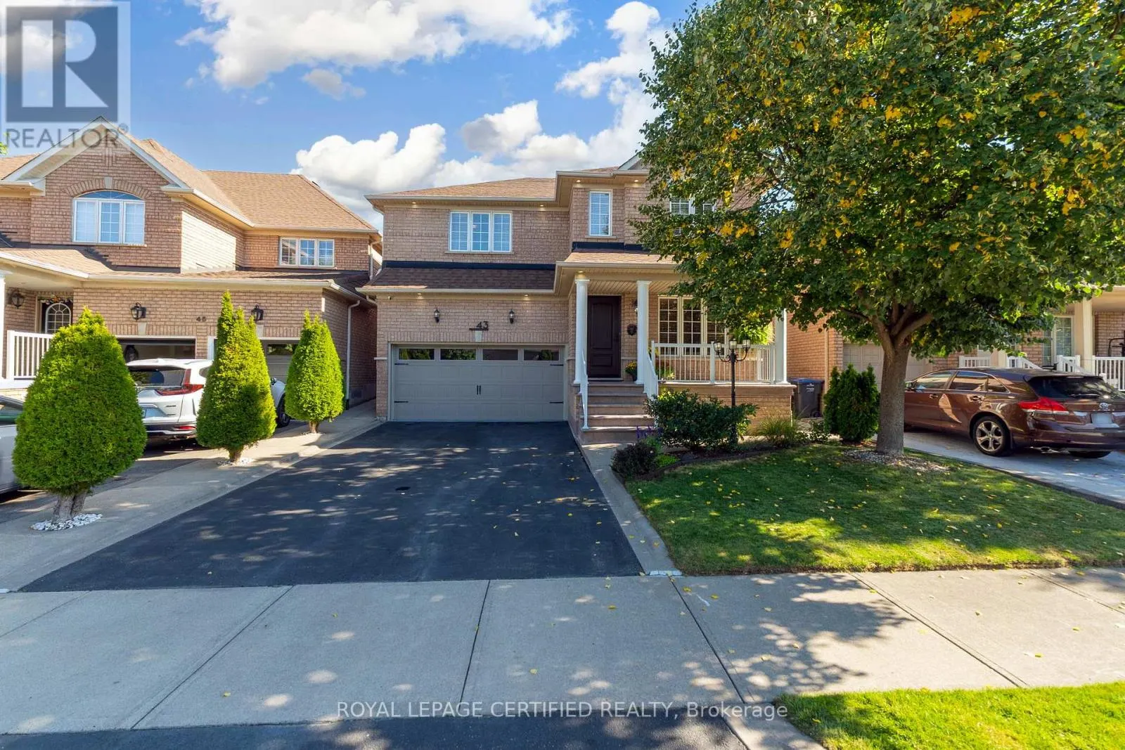 43 HEATHERDALE DRIVE