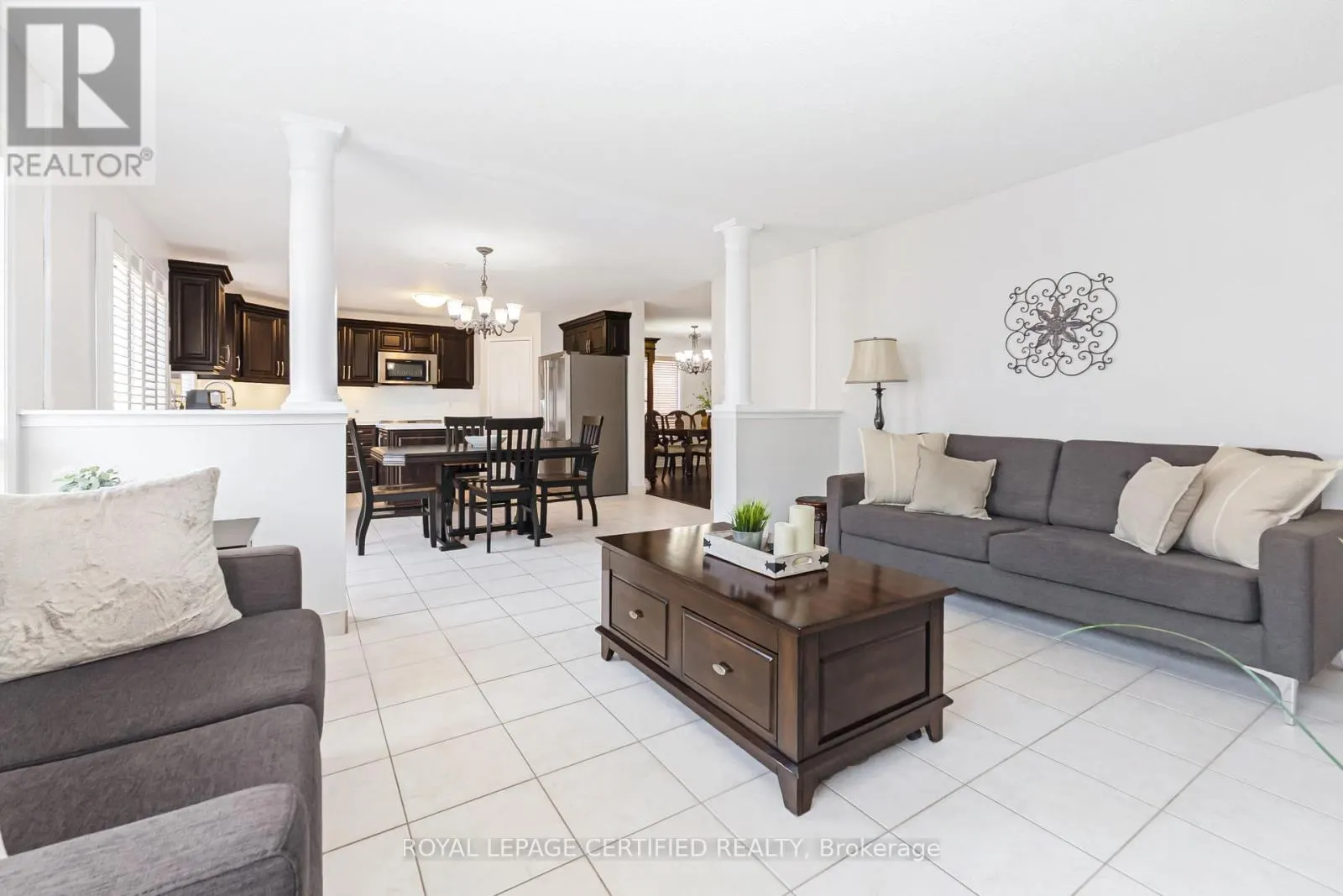 43 HEATHERDALE DRIVE