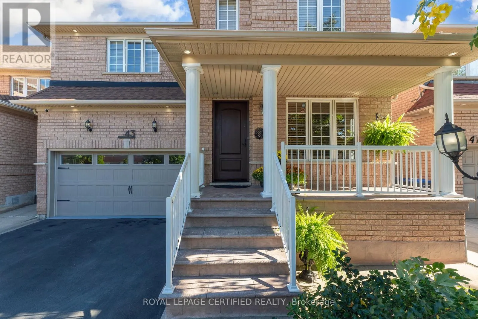 43 HEATHERDALE DRIVE