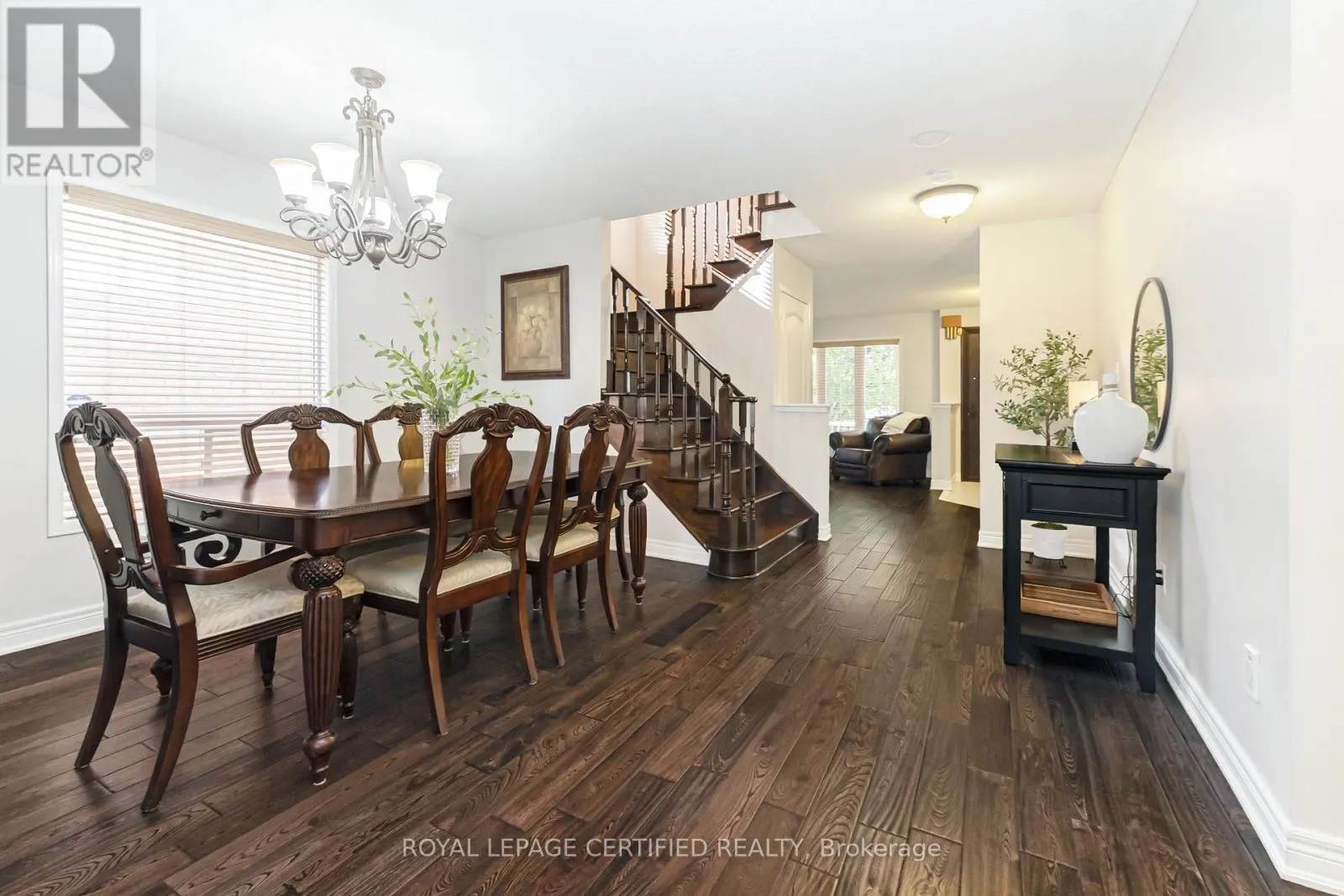 43 HEATHERDALE DRIVE