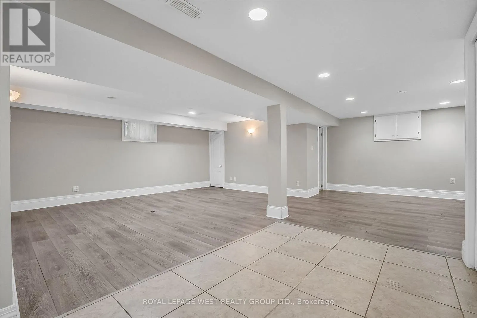 44 WESTGLEN CRESCENT