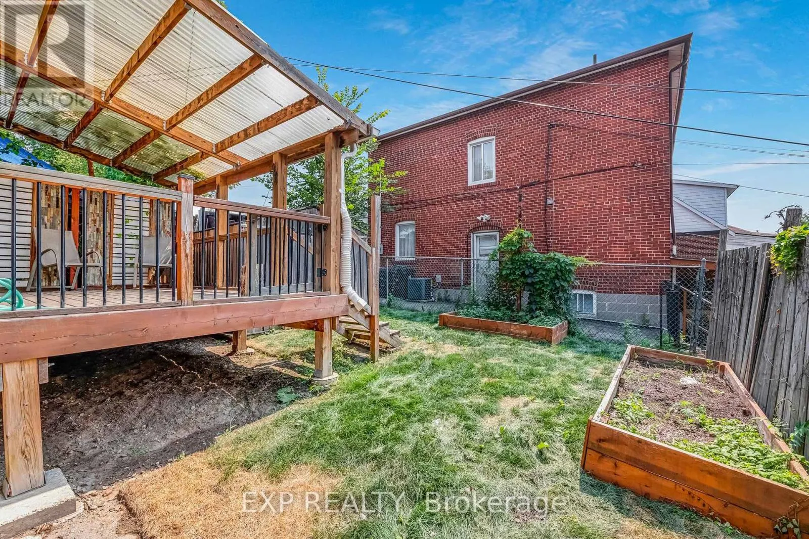 722 WESTON ROAD
