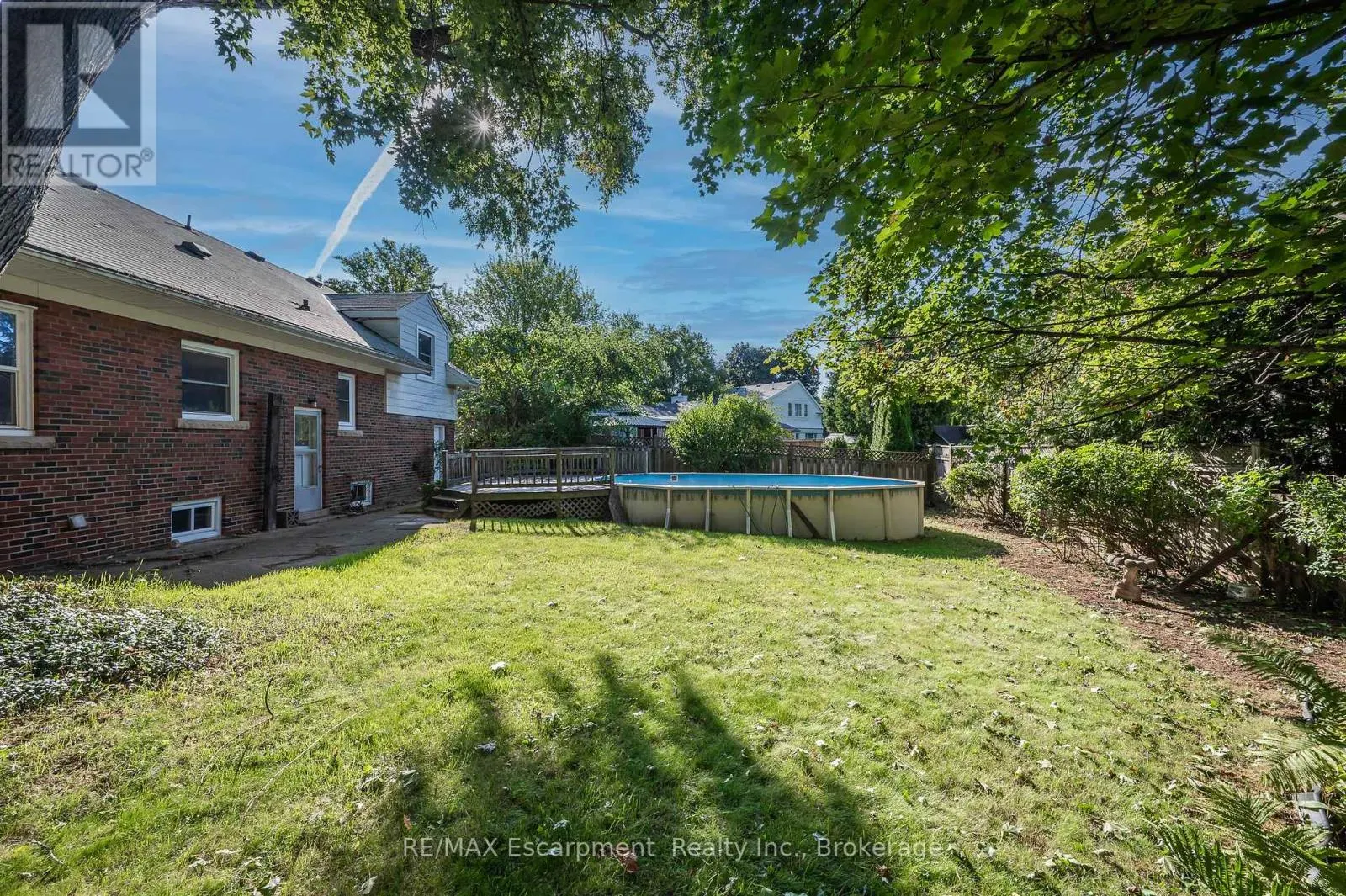 900 TANAGER AVENUE