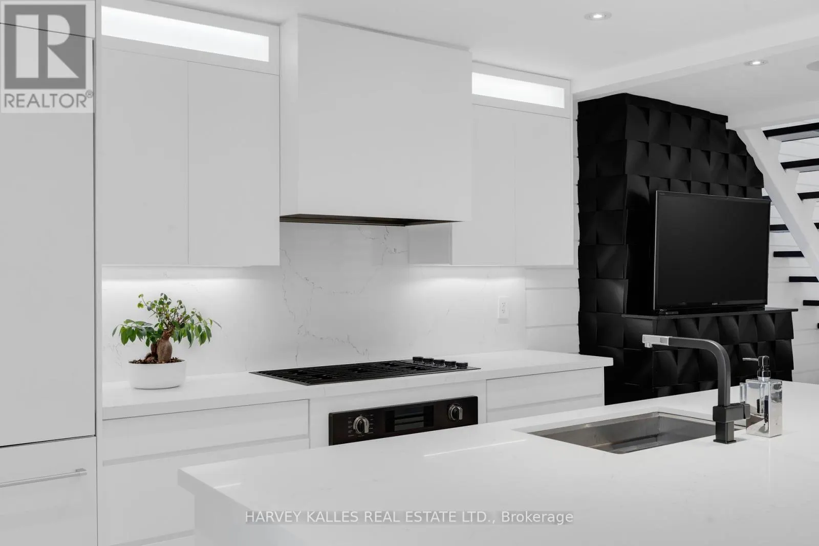 UPPER - 58 CARRICK AVENUE