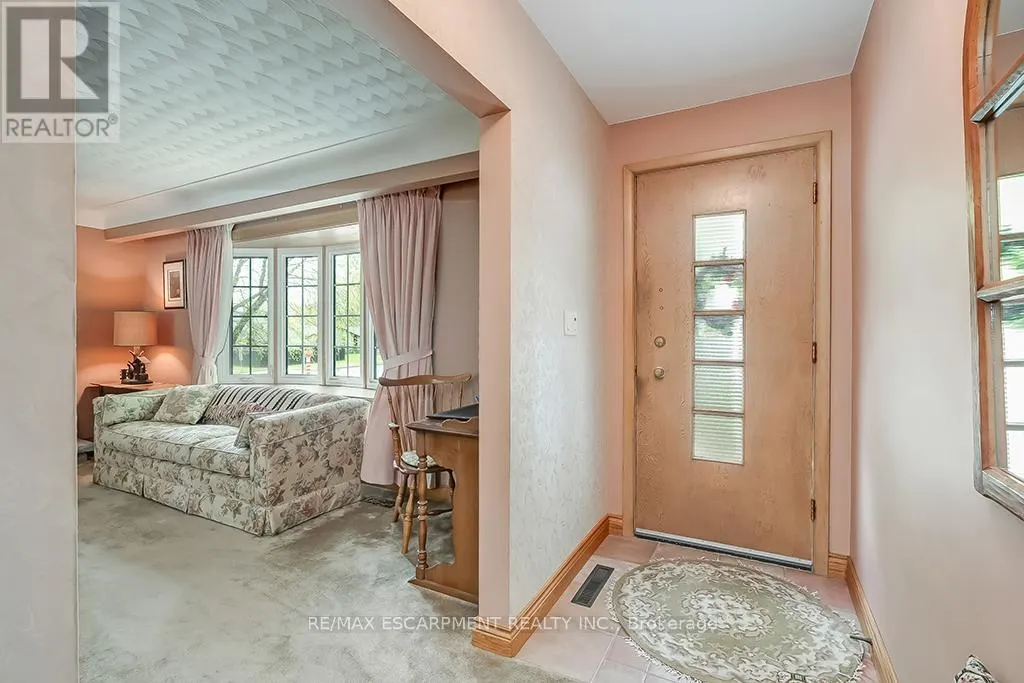 327 STRATHCONA DRIVE